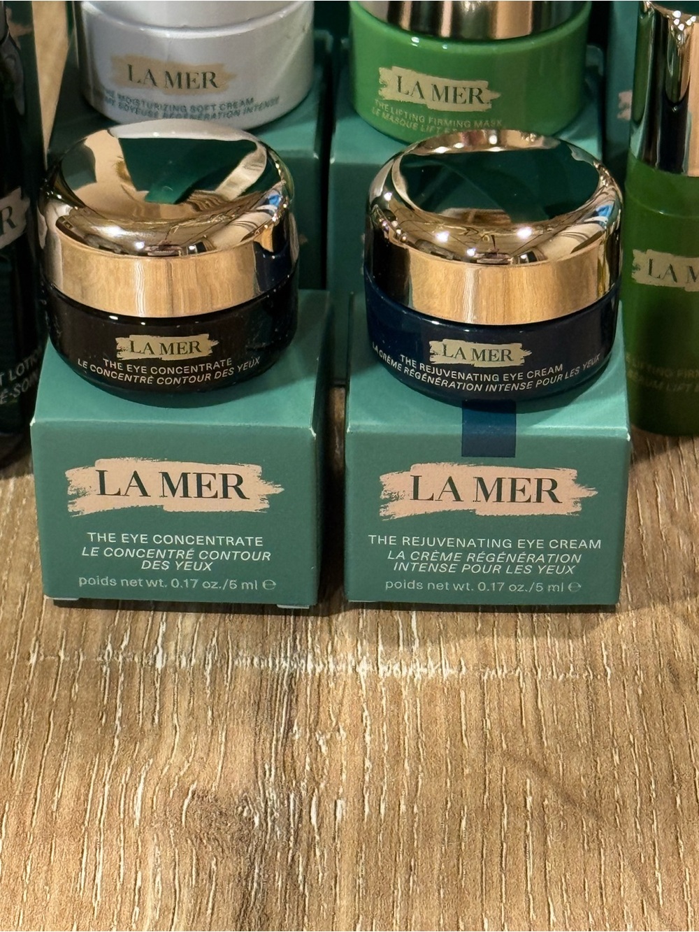 New La Mer 10pc full regimen skin care set. Soft cream, concentrate and more - Picture 3 of 9